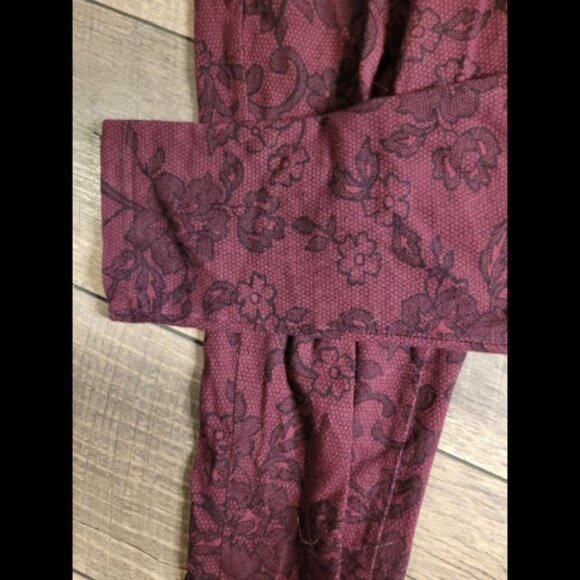 2 for $20 Torrid Purple Lace Print Leggings - Picture 6 of 9